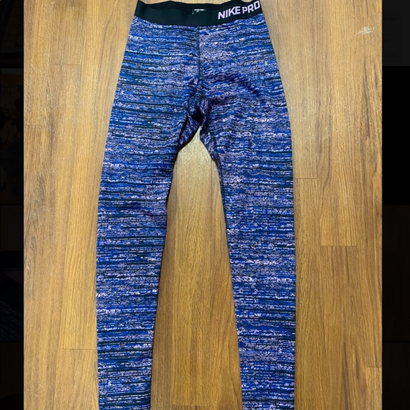 Nike Pants - Nike Pro leggings